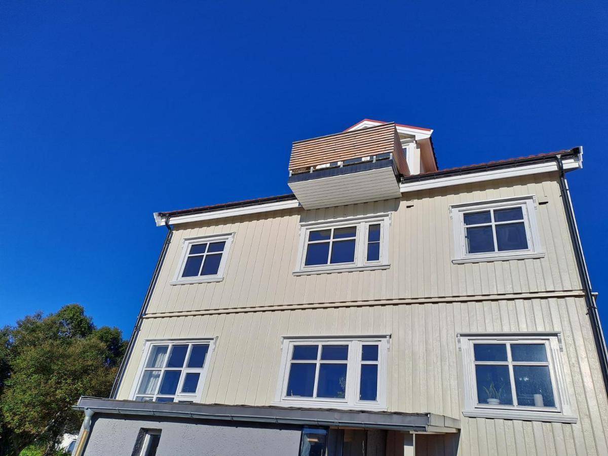 Warm And Cozy Apartment With Panoramic View Above The City Center Tromsø Eksteriør billede